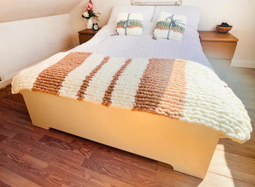 Wool Hand Knit Chunky Blanket